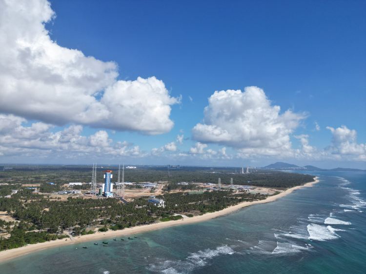 花费10亿美元中国将建一个海外火箭发射基地一艘052D足以保证防空安全(图1)